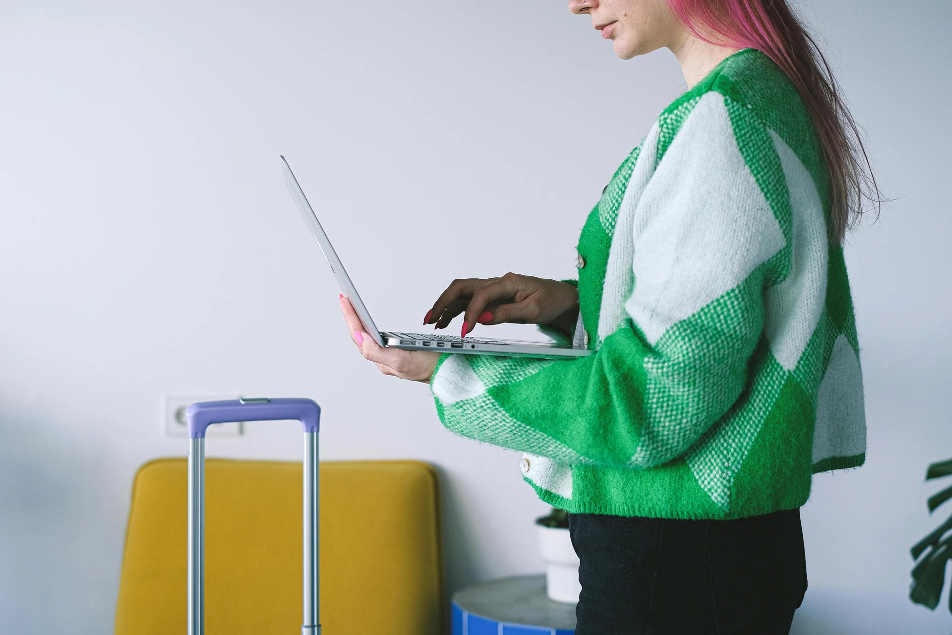Closed vs Open Booking Systems: Integration in 2026